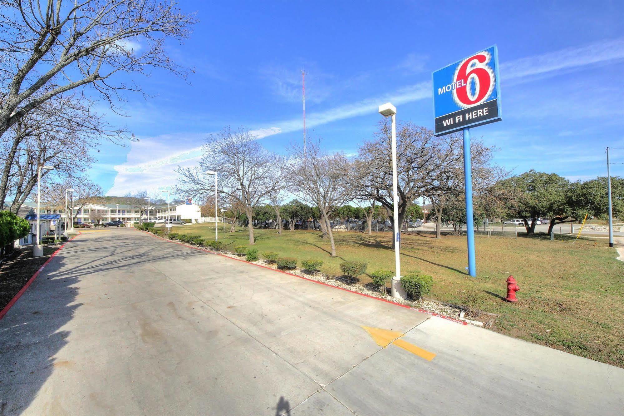 Motel 6-Kerrville, Tx Exterior photo
