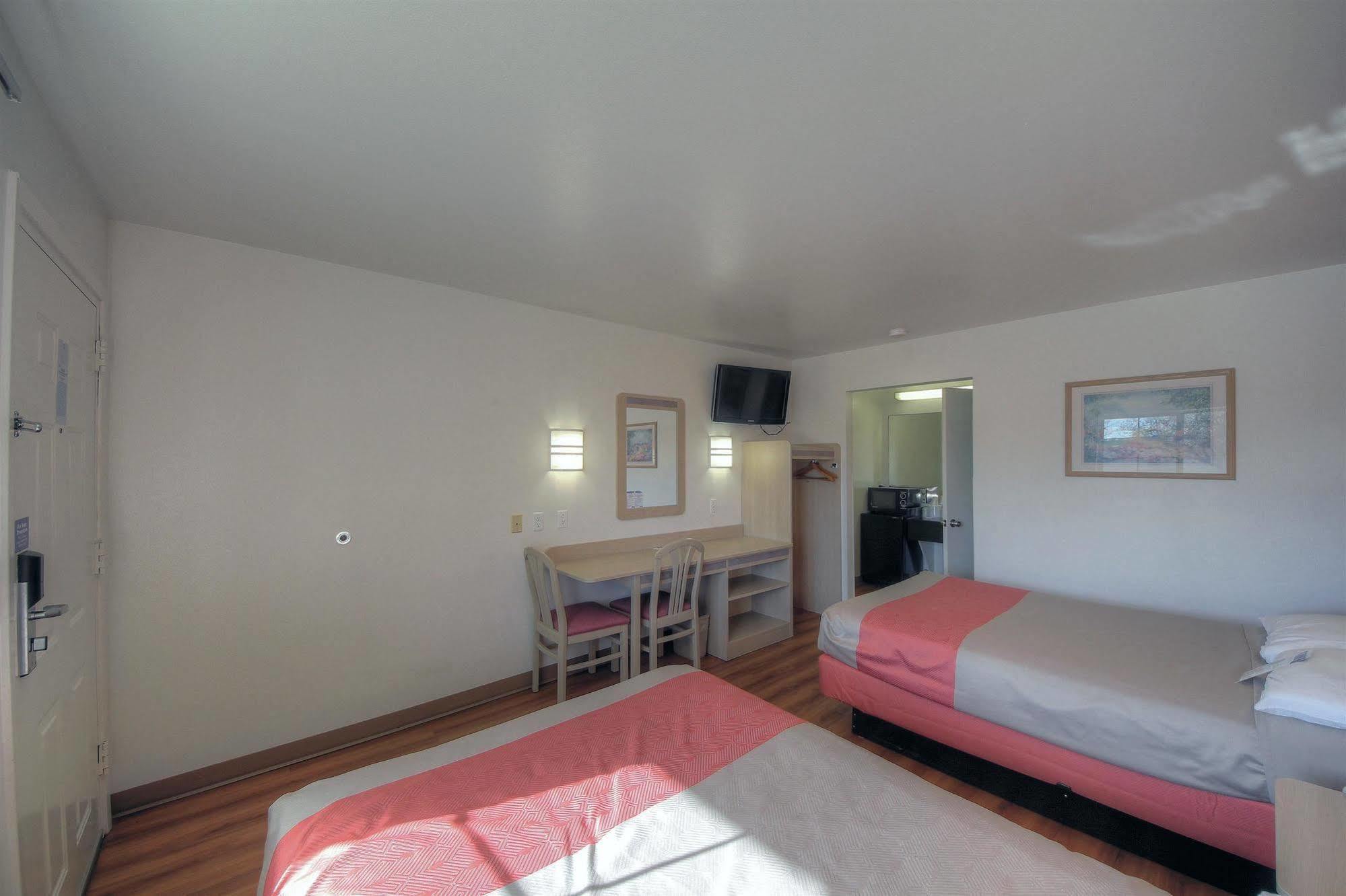 Motel 6-Kerrville, Tx Exterior photo